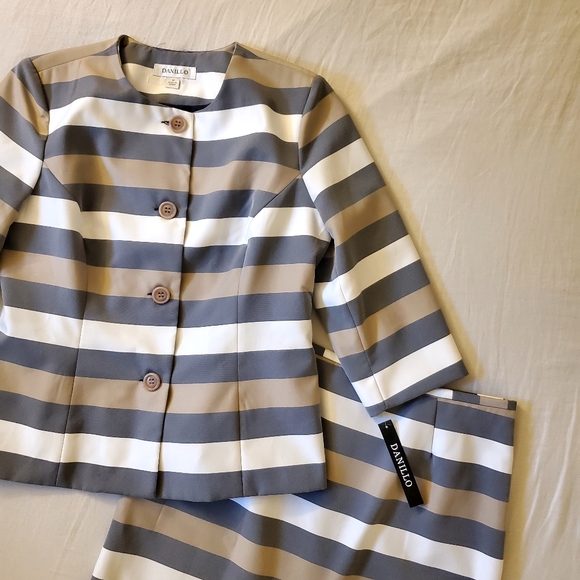 Danillo Size 12 Striped 2-Piece Skirt Suit - Picture 7 of 16